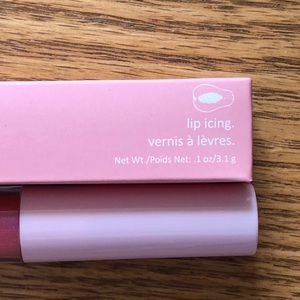 Estate Cosmetics Lip Icing in Goodie - Vegan and Cruelty Free Lip Icing/Lip Gloss 3.1g